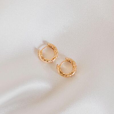 mini hoop earrings gold
