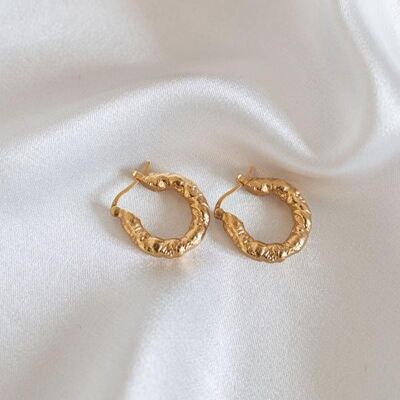 golden medium hoops with ripple texture