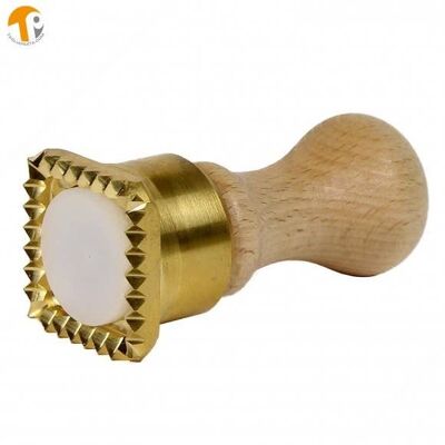 Pasta cutter wheel in brass with single toothed blade, walnut handle