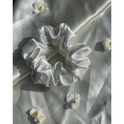 White Ivory Silk Scrunchie | Set of 2
