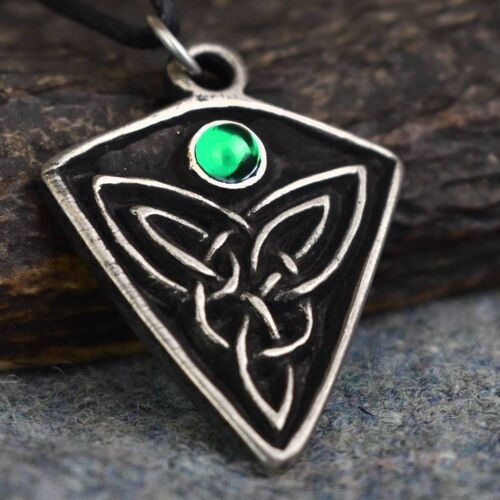 St Ninian's Knot Celtic Pendant - Green Stone