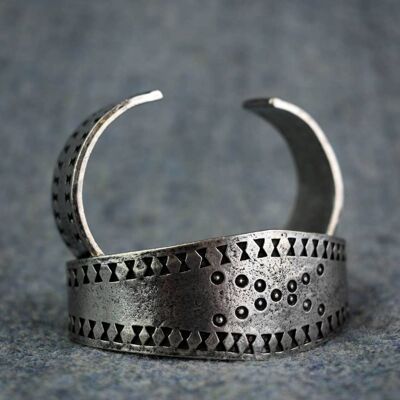 Réplica grande de brazalete de época vikinga