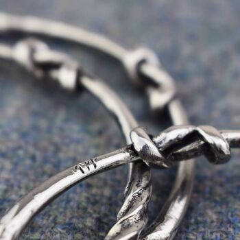 Petit bracelet en étain torsadé de l'âge viking - Ablet010 2
