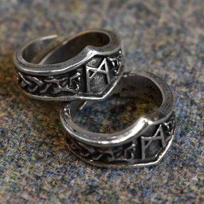 Mannaz Letra M Rune Ring - Ajustable