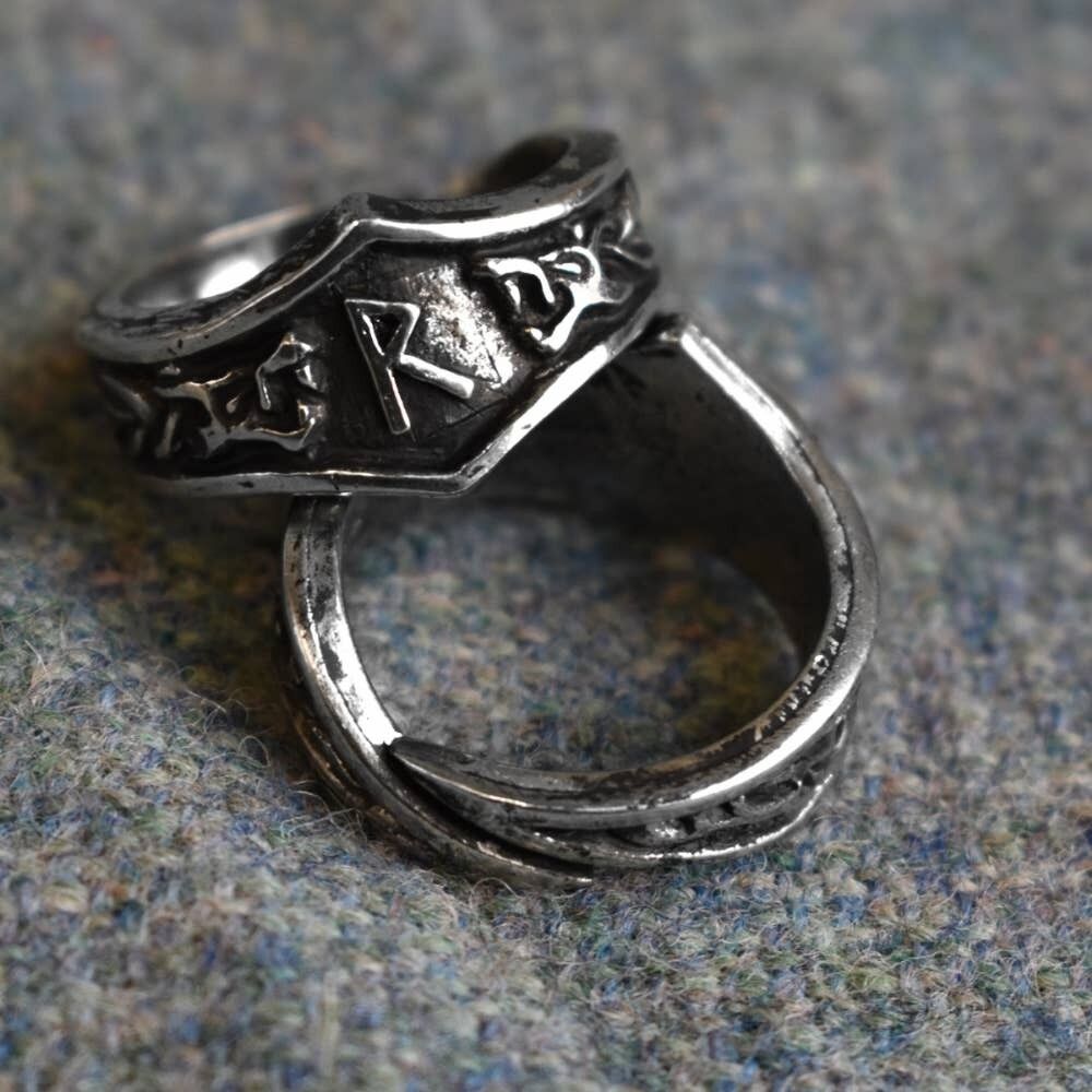 Anello con runa Raido Lettera R - Regolabile