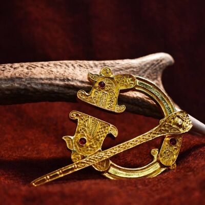 Replica placcata in oro di St Ninian's Hoard Pennanular dei Pitti