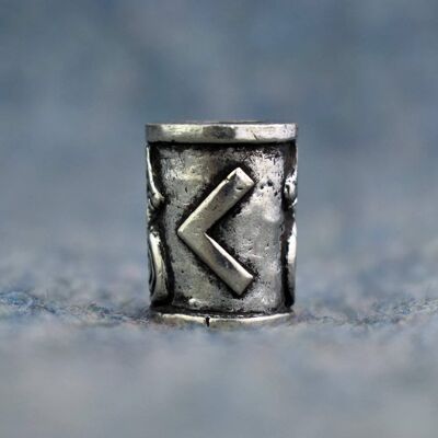 Viking rune bead : cen