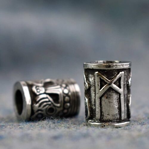 Viking rune bead : mannaz