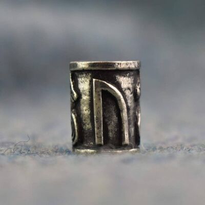 Viking rune bead : uruz