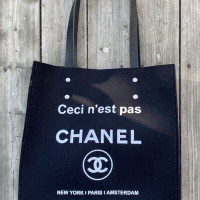 Circulaire Vegan tas "Der in Schwarz"