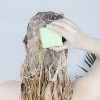 Barre de shampooing à l'Aloe Vera - sans allergène - pour cheveux secs et cuir chevelu sensible 2