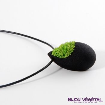 Collier goutte noir avec lichen 3