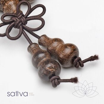 Sattva | Collier de perles en bois de 8 mm Mala 108 perles Prière Mantra Méditation Yoga dans un sac cadeau 2