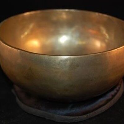 Singing bowl (350 -400 grams)_1