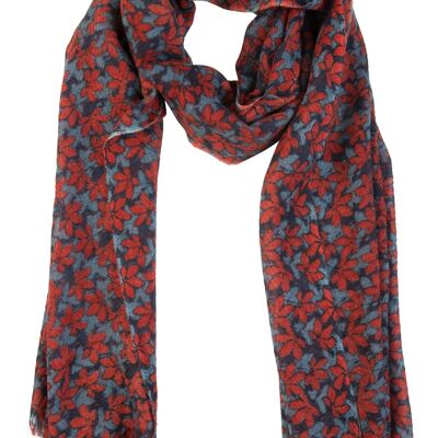 Red wool scarf with flowers