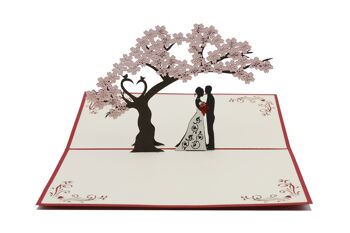 Carte pop-up de couple de mariage qui s'embrasse carte pliante 3d 1