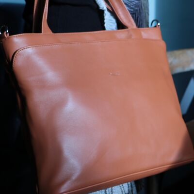 Perry Soft Leather Shoulder Handbag