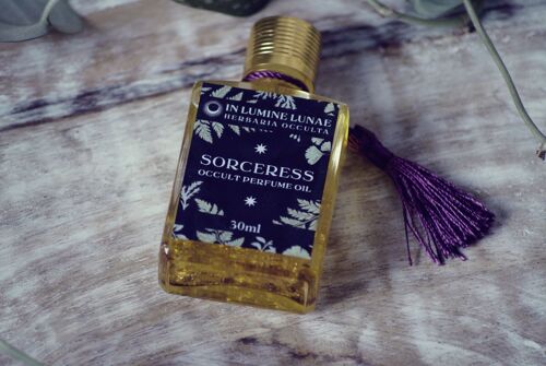 Sorceress occult perfume