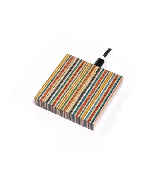 Wireless Charging station made from recycled skateboards - 15W