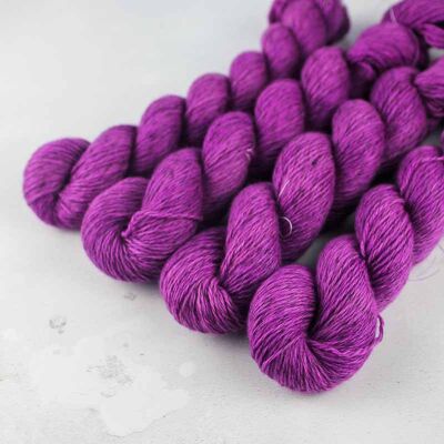 Decadence 50g Pure Cashmere 4ply - Berry