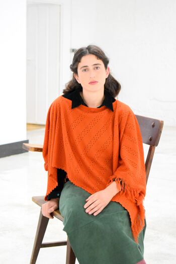 PONCHO EN LAINE orange 2