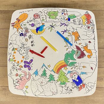 Coloritable : une table à colorier éco-responsable ! Parce que dessiner sur  du papier, c'est démodé ! - NeozOne