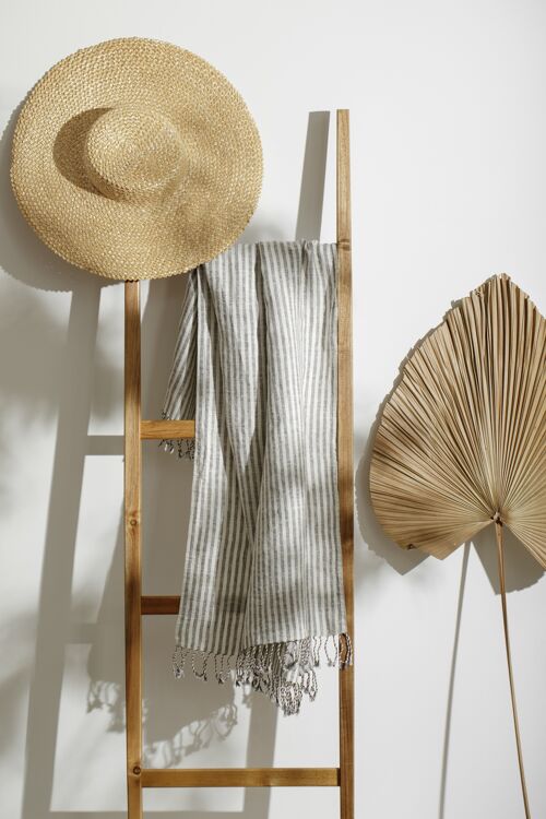 Linen Beach Towel / Grey stripes