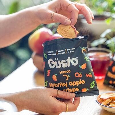 Luftgetrocknete Wonky-Apfel-Chips mit Mango-Twist
