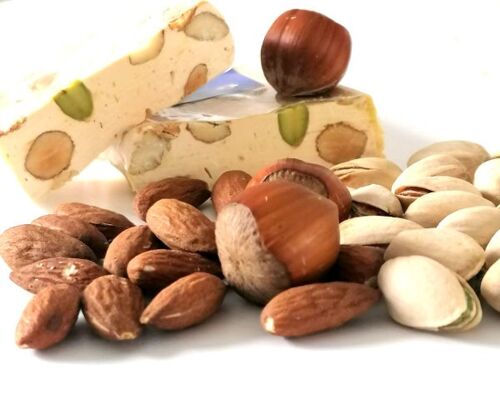 nougat royal, (amandes, pistaches, noisettes)