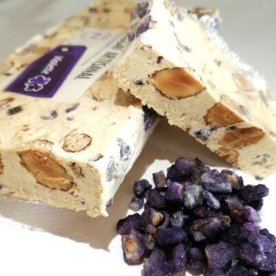 Turrón con pétalos de violeta cristalizados barra mínima 125gr