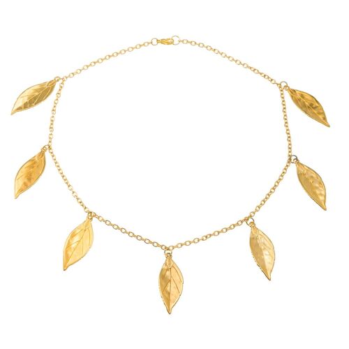 Laurel charm short gold necklace