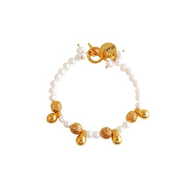 Freshwater pearl charm bracelet