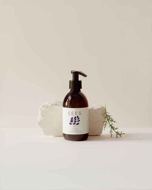 Biodegradable liquid soap No. 1 Cedar & orange