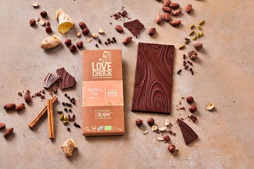 Hazelnoot & Chai Vegan L♥it Chocolade 65% 70 g organic