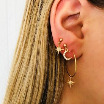 Boucles d'oreilles asymétriques lune et étoile avec un seul grand cerceau 2