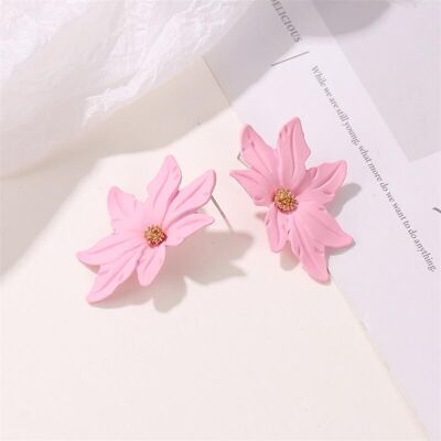 Dramatic flower stud earrings - Pink