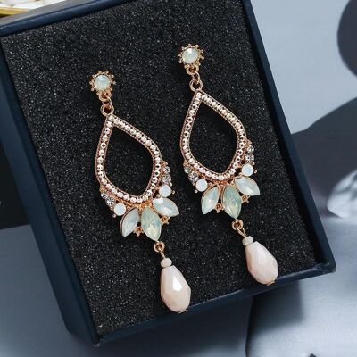 Water drop shaped with single pendant earrings - White