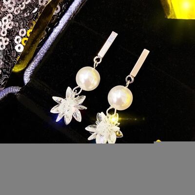 Snow Flake and Pearl Earrings Collection - Short String Pearl and Snow Flake