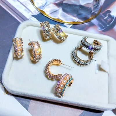 C-Shaped Diamond with Pearl Stud Earrings - Rhinestone and Green Pearl