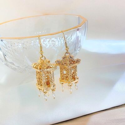 Boucles d'oreilles Pavillon avec Pompon de Perle