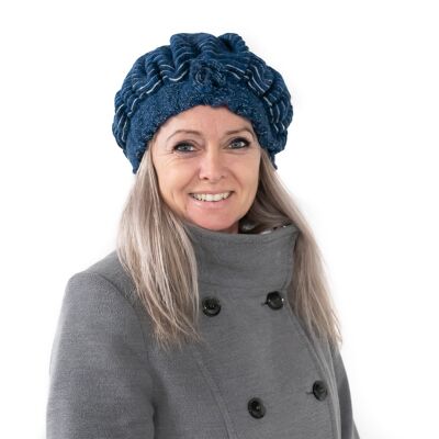 Wool beret with reflex-effect