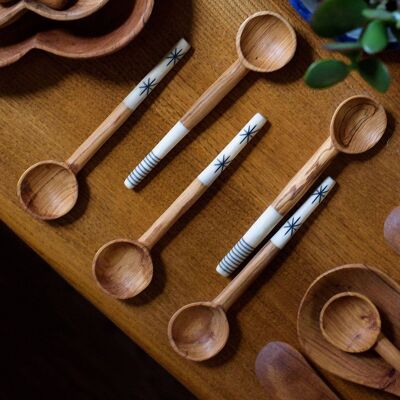 Olive Wood Batik Handled Sugar Spoon- White & Black