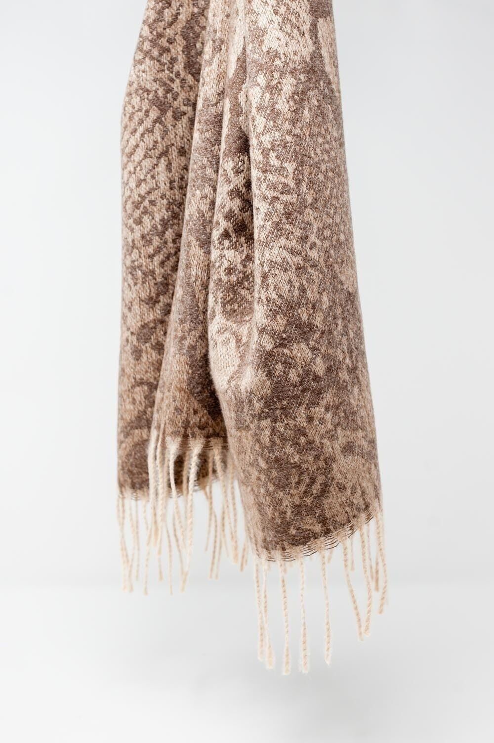 Sciarpa con stampa serpente beige con frange