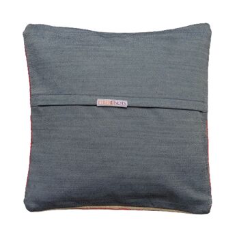 Housse de coussin brodée en laine olive Haze 4