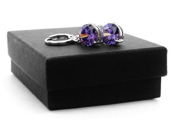 Collier et boucles d'oreilles en or blanc et pierres rondes violettes 6