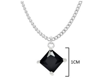 Collier en or blanc princesse pierre de lune noire 4