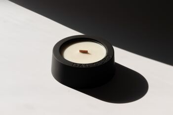 Bougie parfumée LA PASSEGGIATA / PURE BLACK