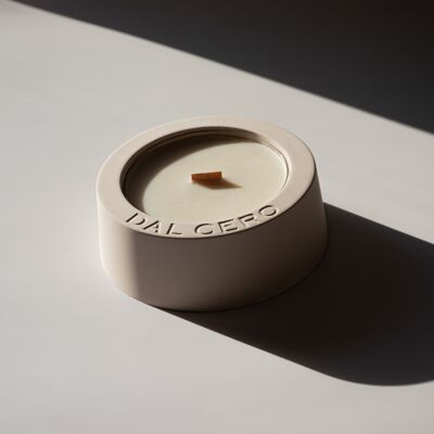 LA PASSEGGIATA / SMOOTH SAND scented candle