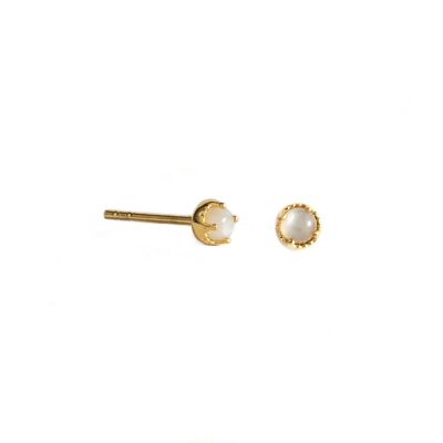 The Moonstone Stud Earrings