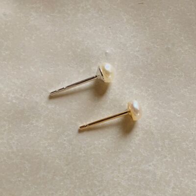 14K Solid Gold Tiny Pearl Stud Earrings